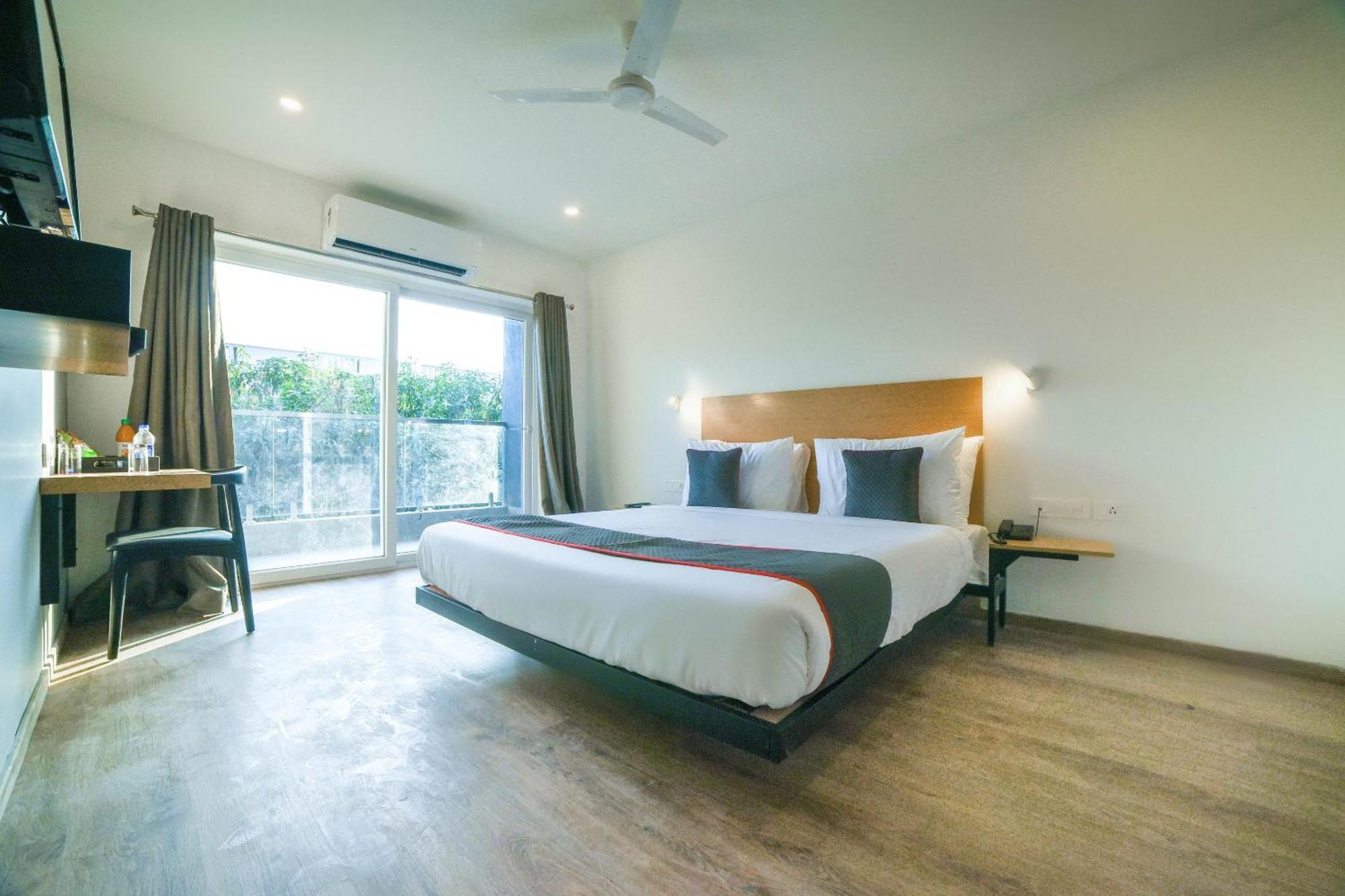 Oyo Townhouse 211 Laguna Ecr