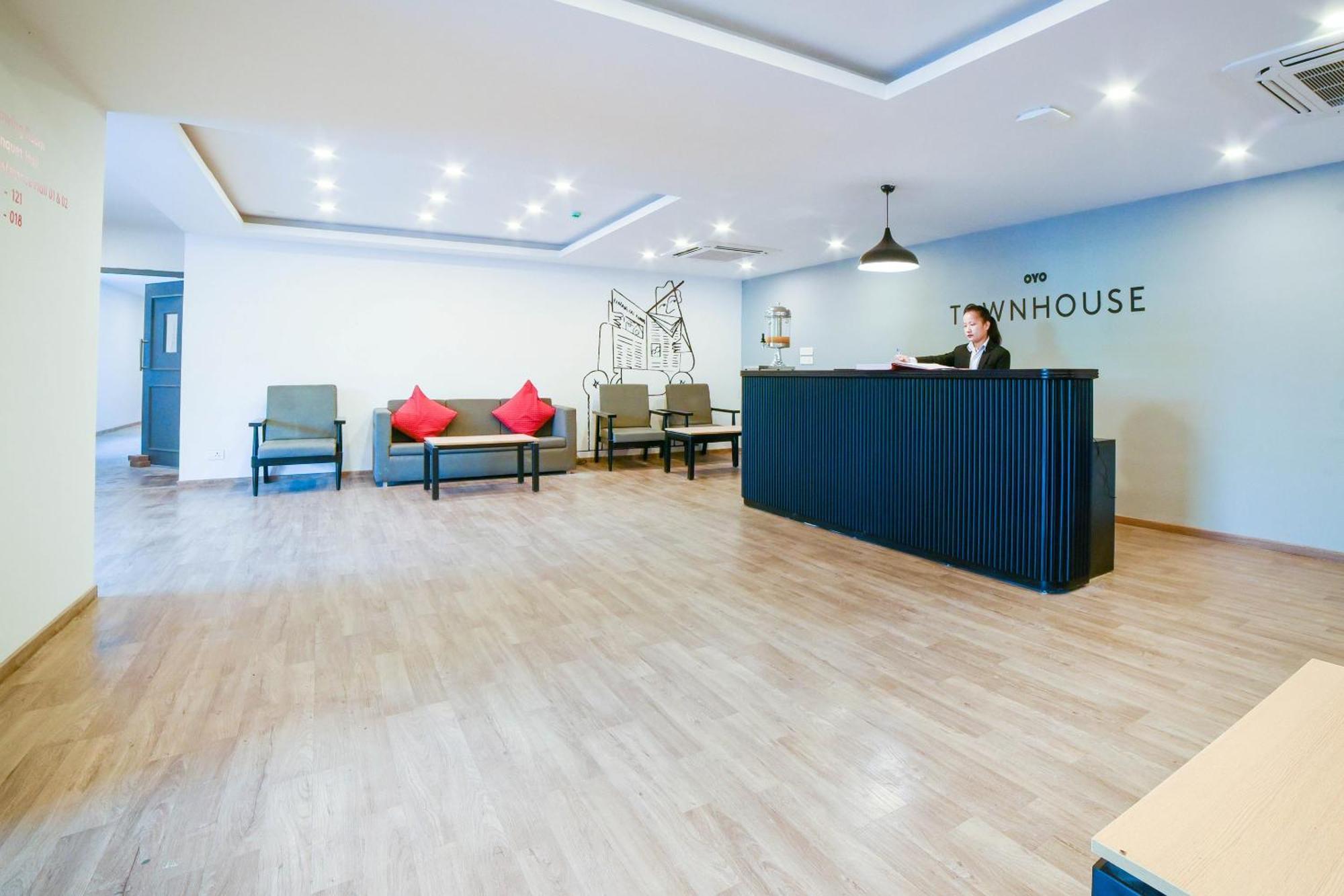 Oyo Townhouse 211 Laguna Ecr 4*