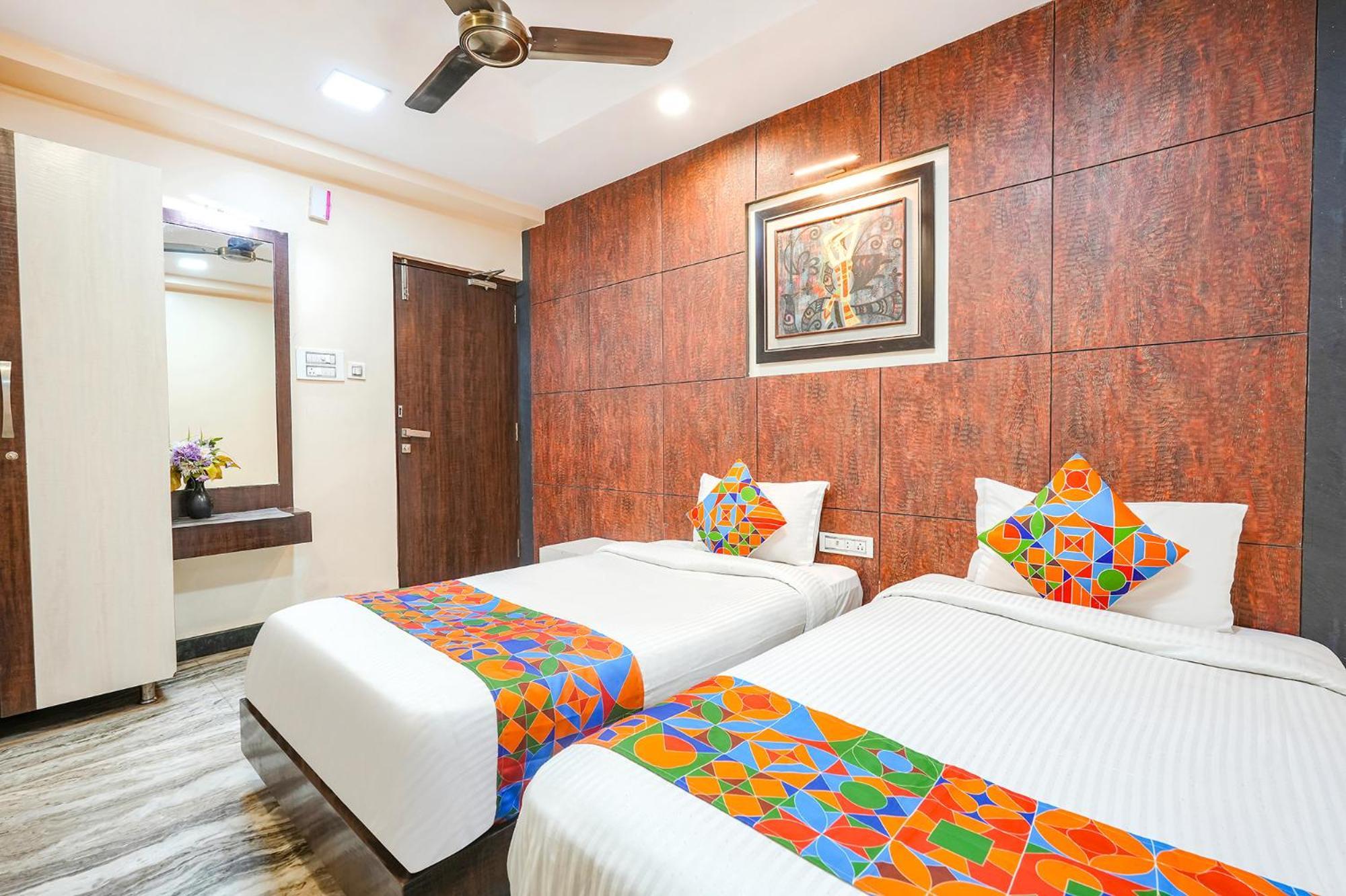 Hotel Fabexpress Raj Supreme Residency