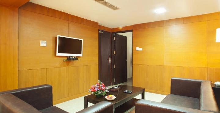 H 3* Chennai