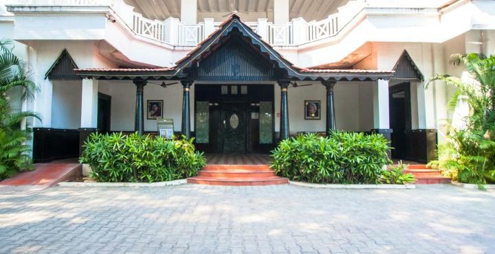 Raj Palace Sundar Hotel 3*