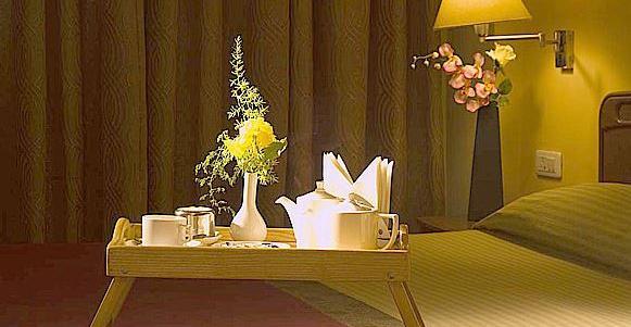 Super Townhouse Koyambedu Hotel