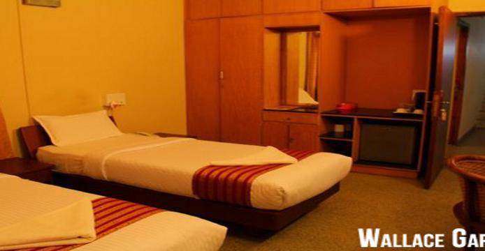 Guest house Hanu Reddy Residences Wallace Garden