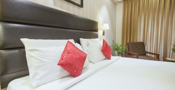 Royal Regency Lifotel By Crossway Hotel 3*