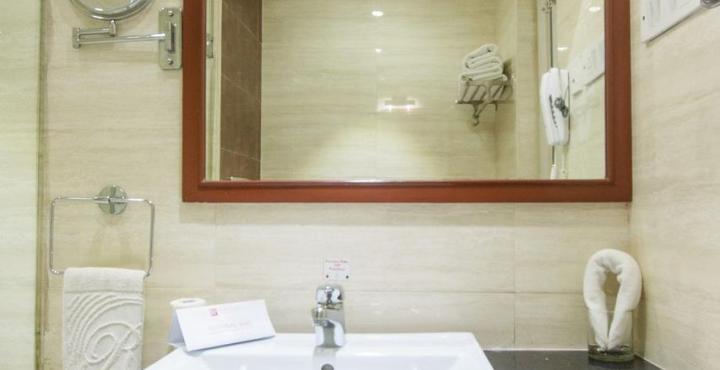 Hotel Royal Regency Lifotel By Crossway Chennai