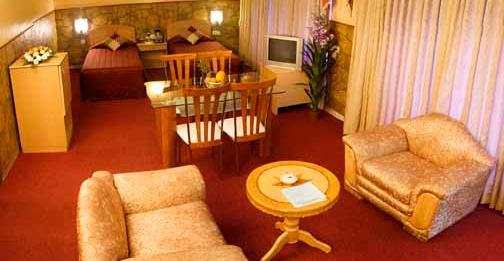 Royal Regency Lifotel By Crossway Hotel