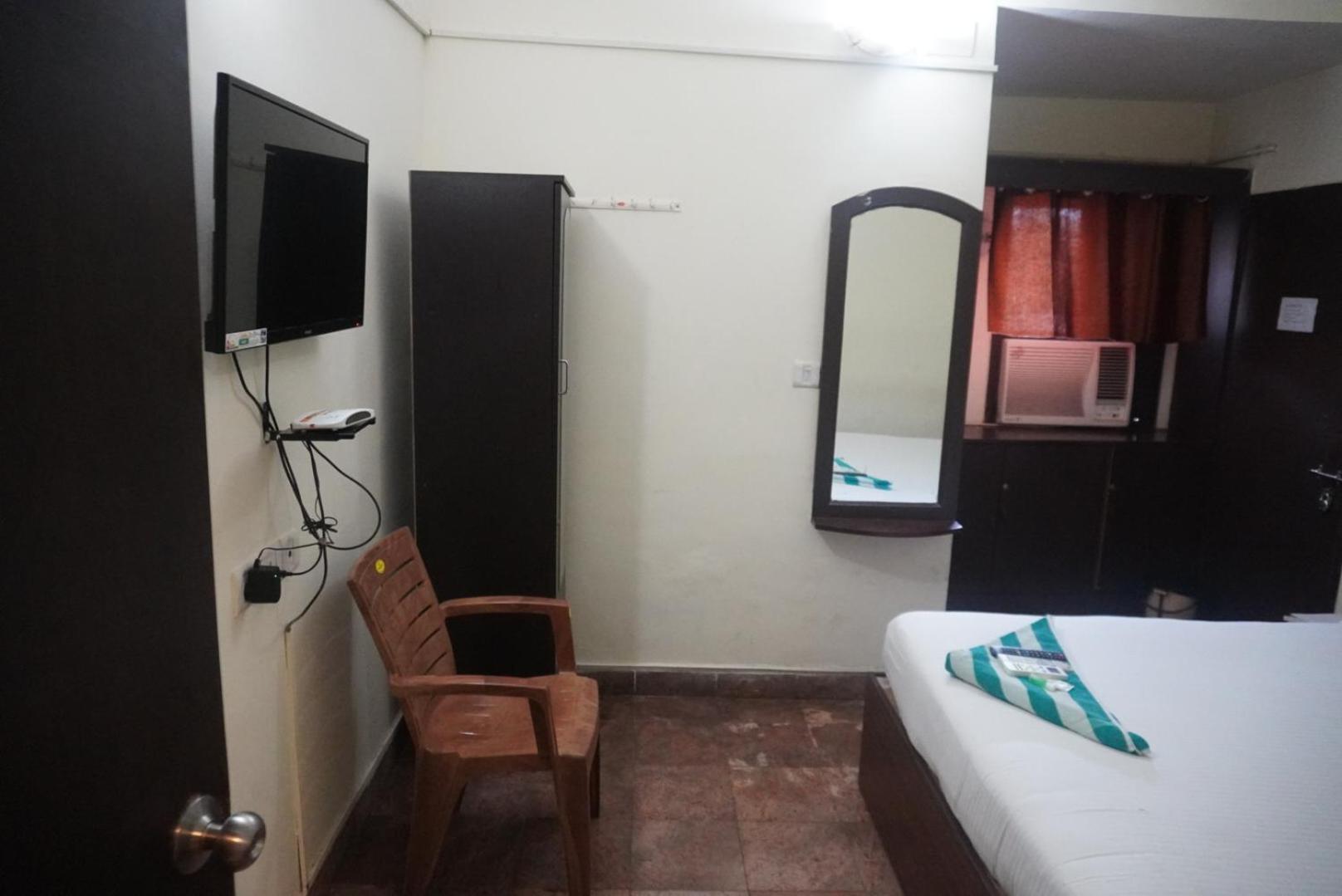 Hotel The Dolphin Park Hotel, Virugambakkam