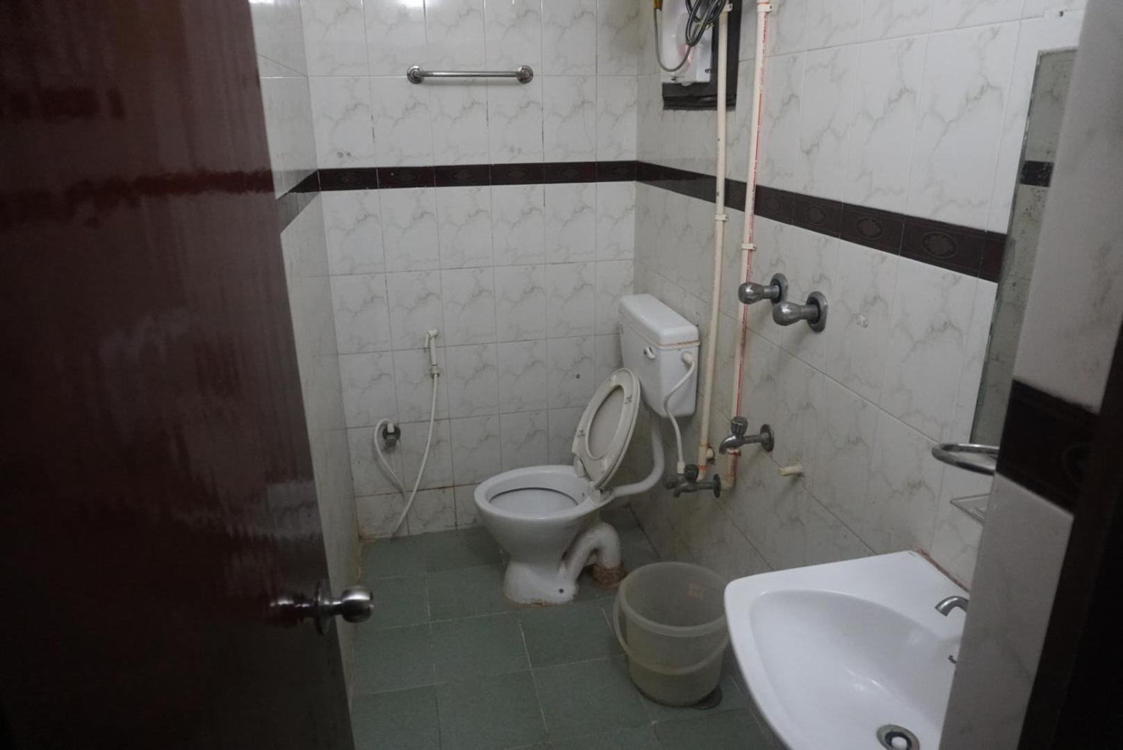 The Dolphin Park Hotel, Virugambakkam Chennai