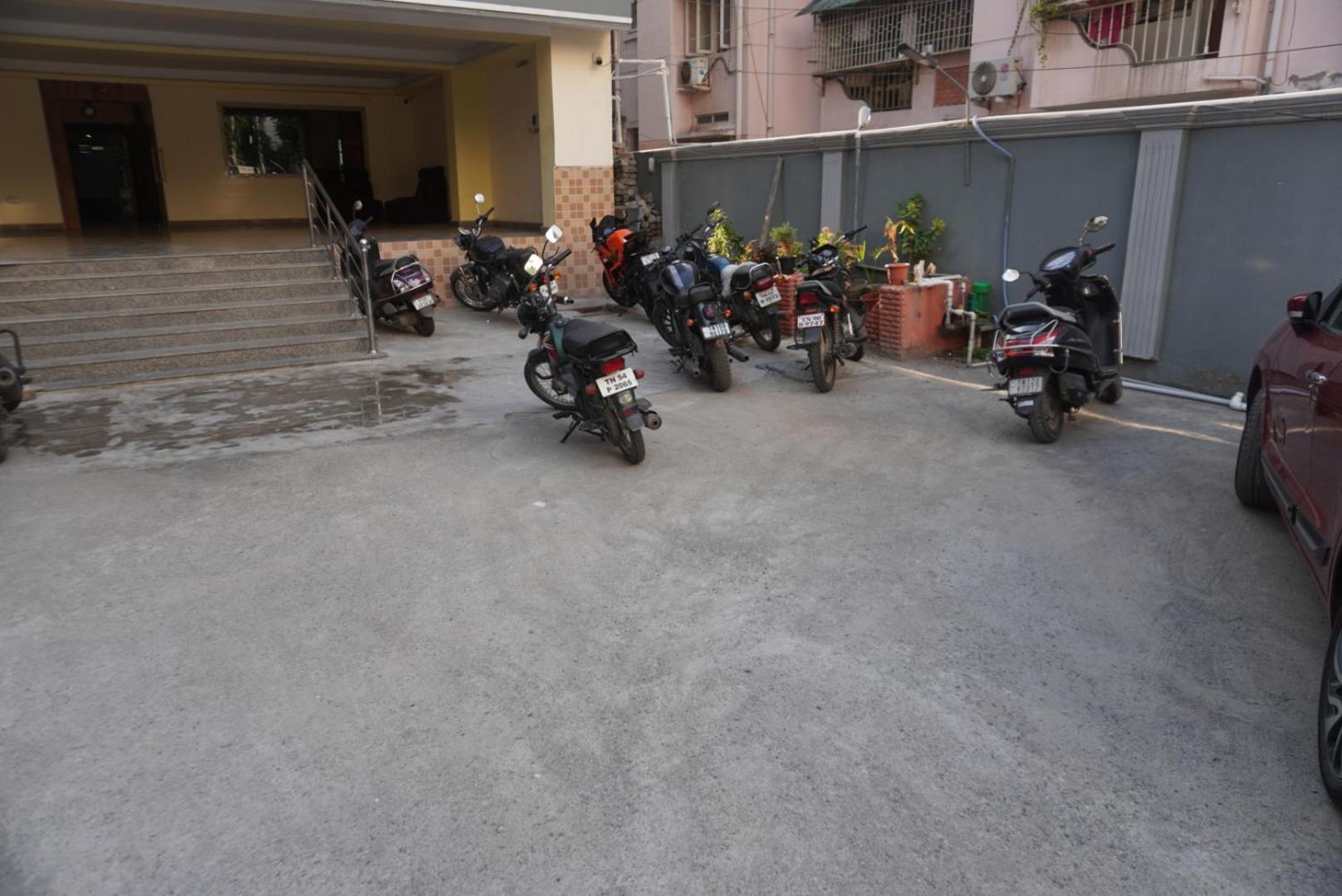 Hotel The Dolphin Park Hotel, Virugambakkam Chennai