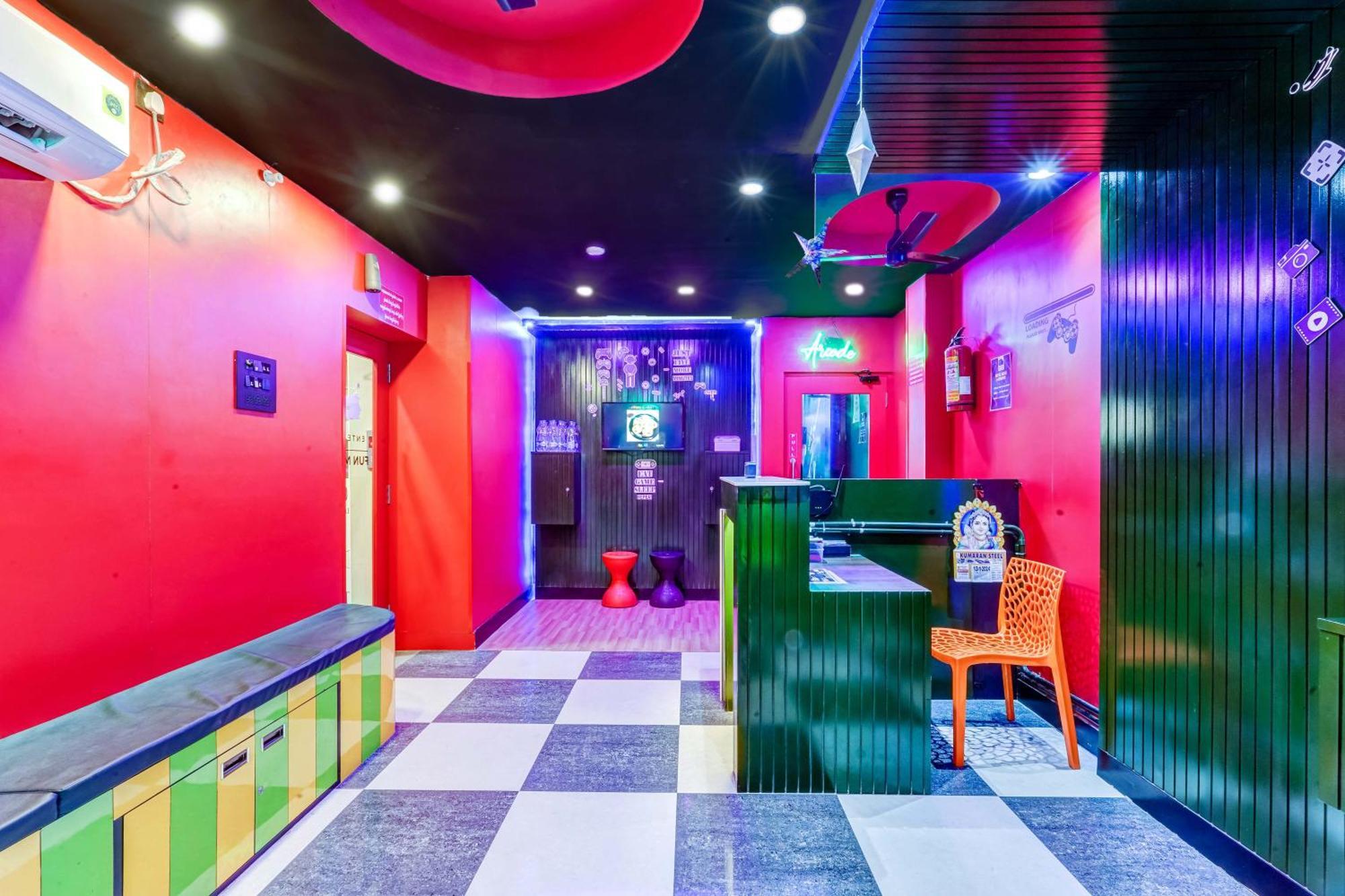 Hotel Season 4 Residences - Teynampet Near Apollo Hospital ,balaji Dental, Us Consulate Chennai