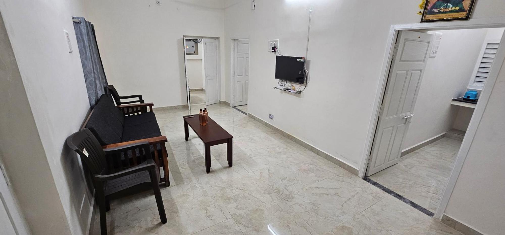 Villa - Ac 3 Bhk Near Alrport Chennai