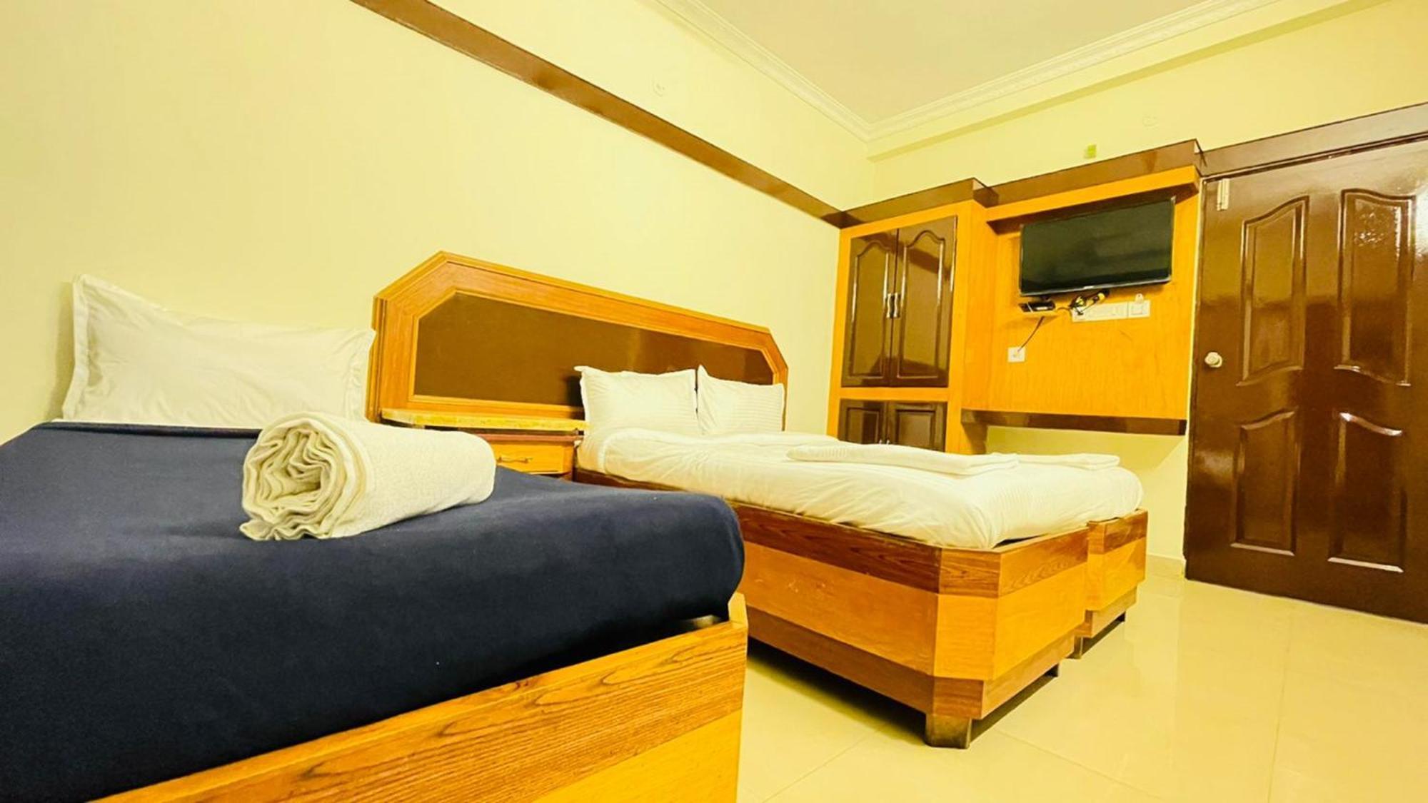 Half Moon 3* Chennai