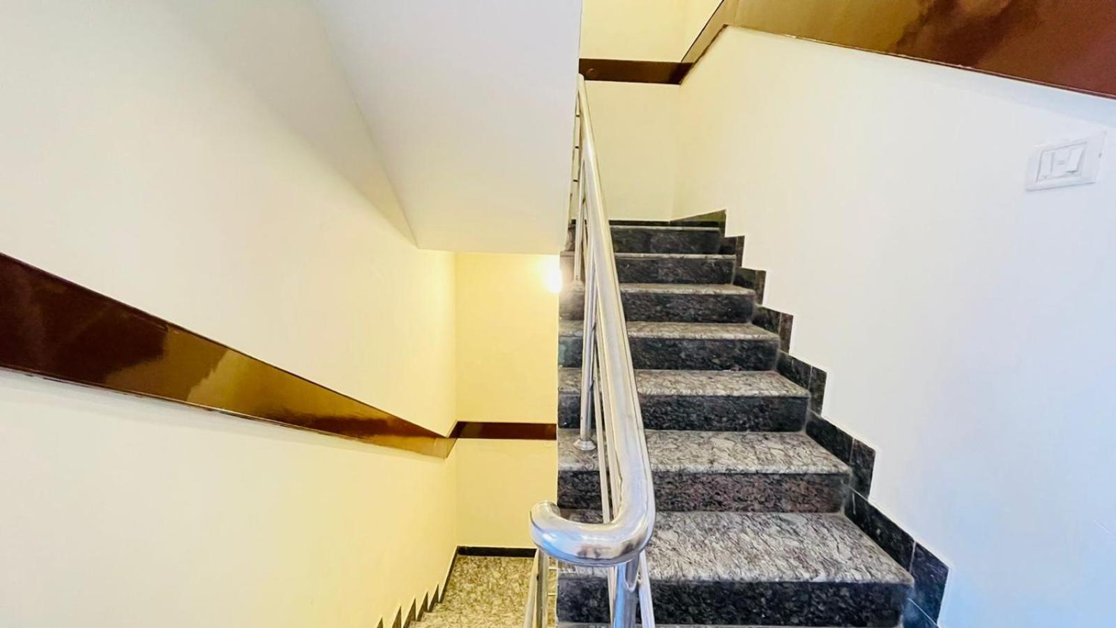 Half Moon 3* Chennai