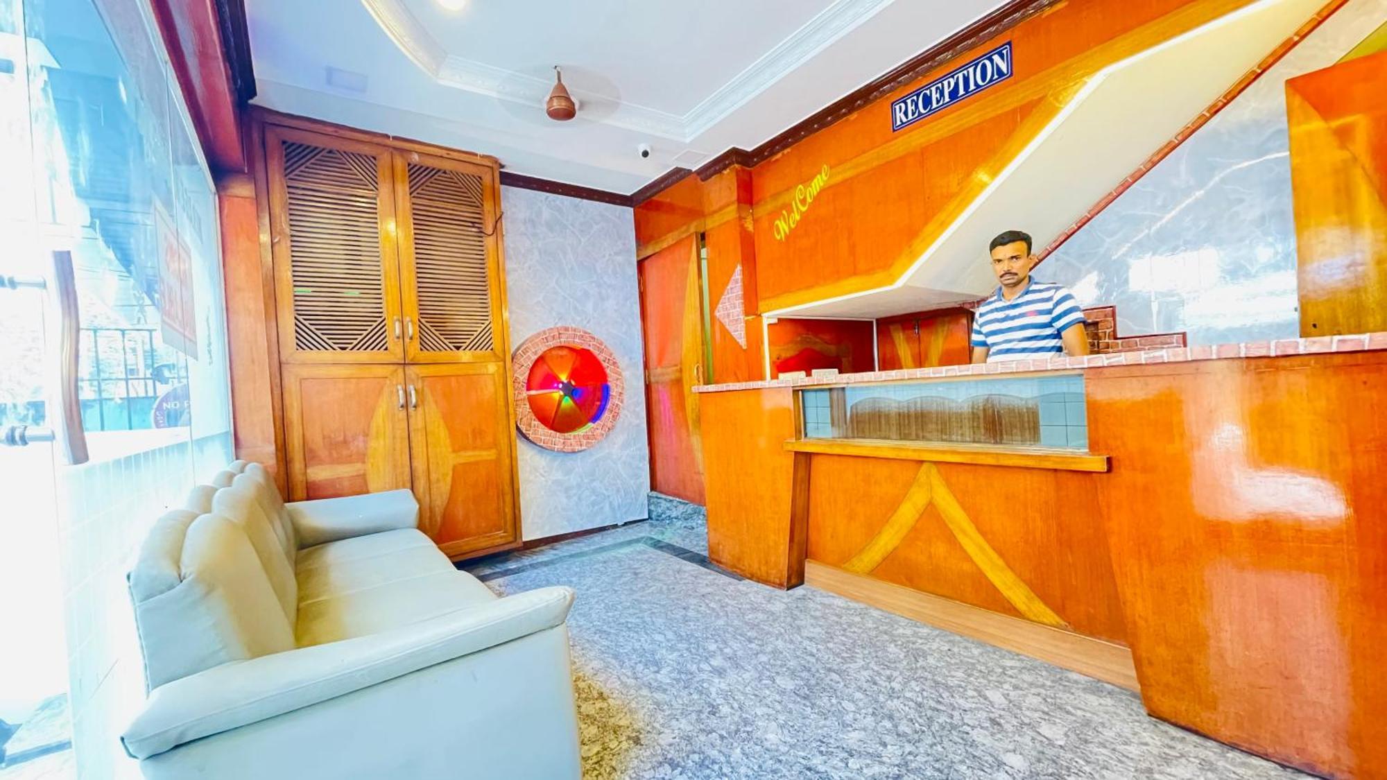 Hotel Half Moon Chennai