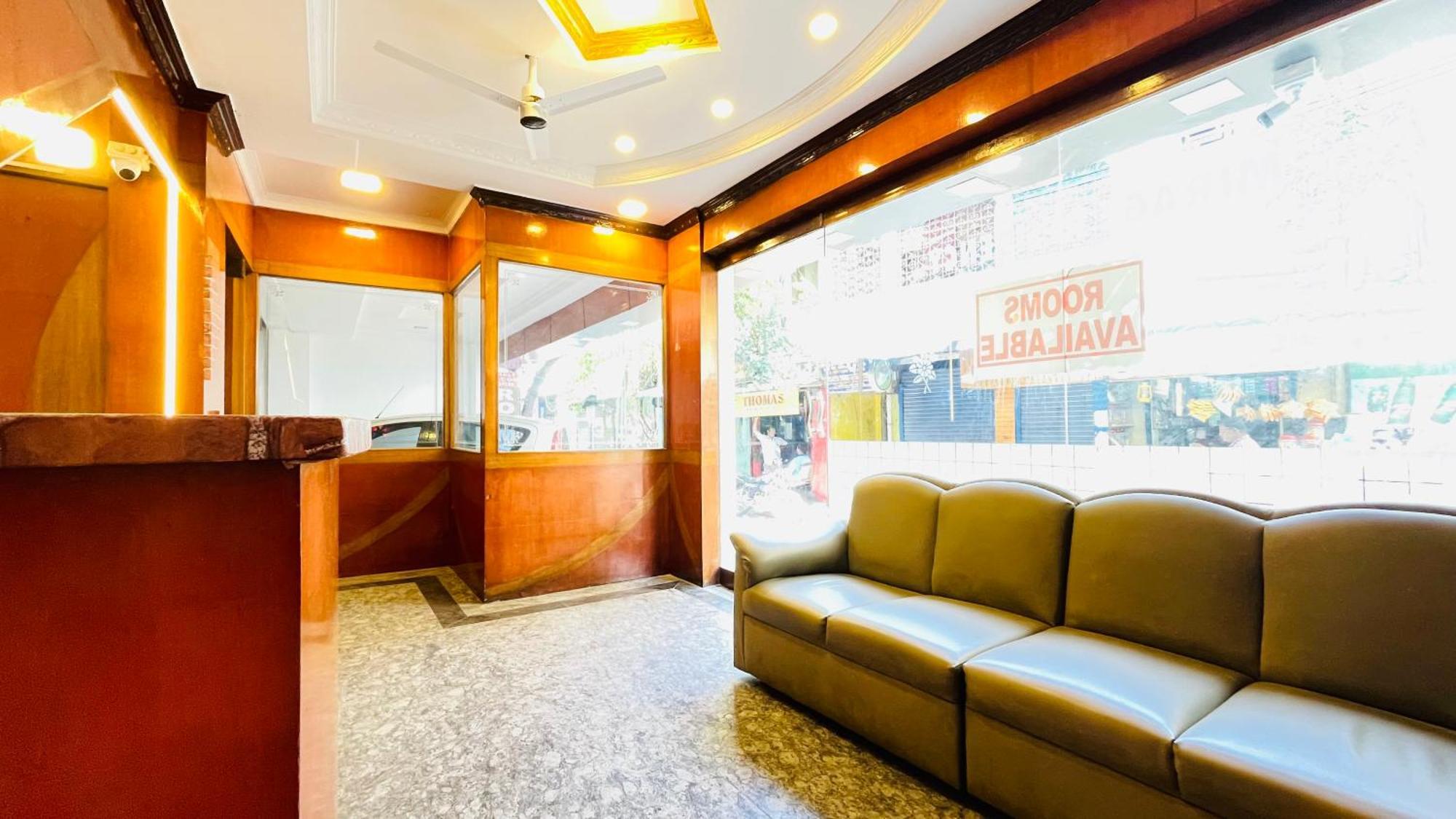 Hotel Half Moon Chennai