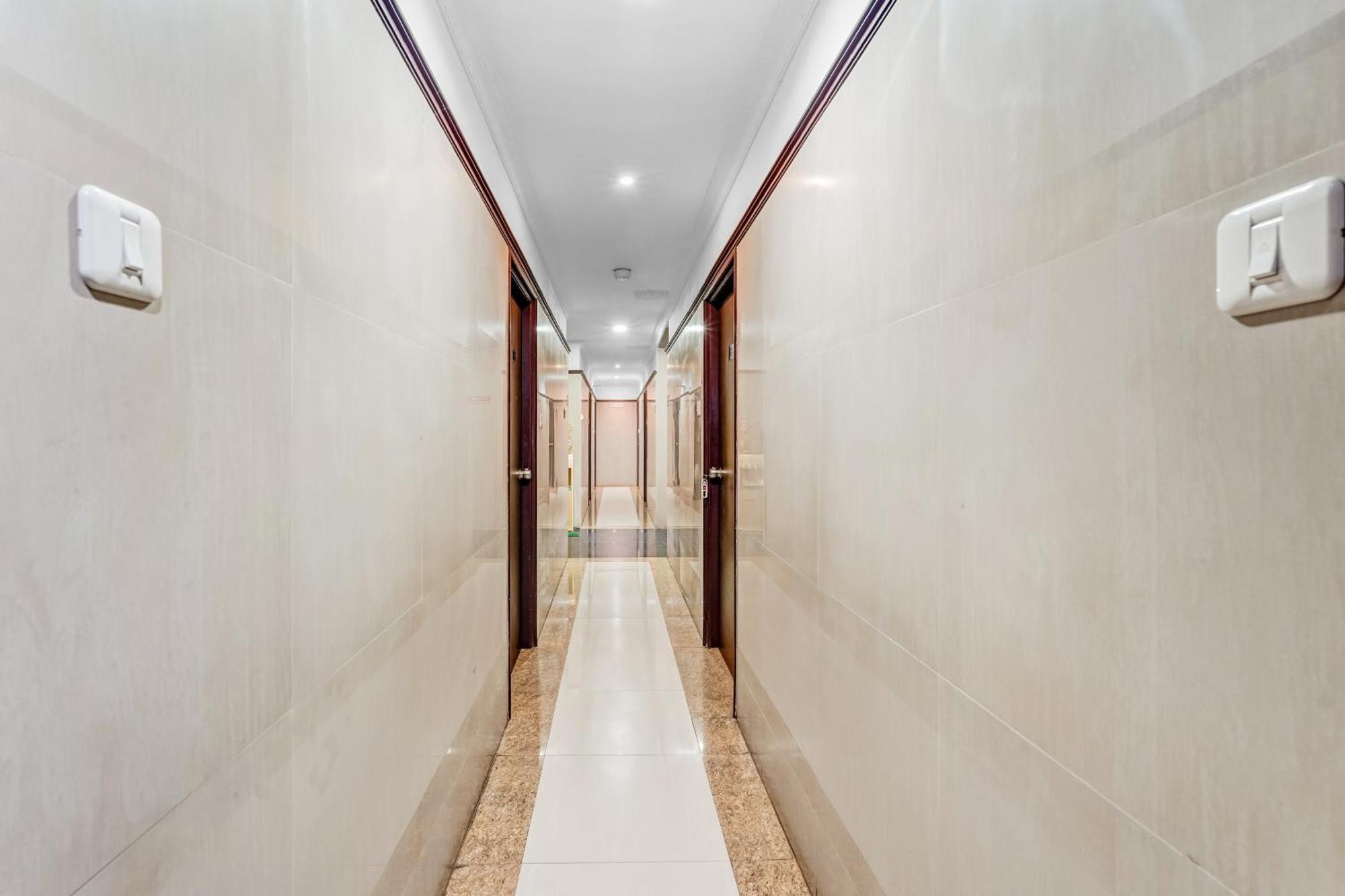 Season 4 Residences: Tech Hub Convenience In Thiruvanmiyur 2*