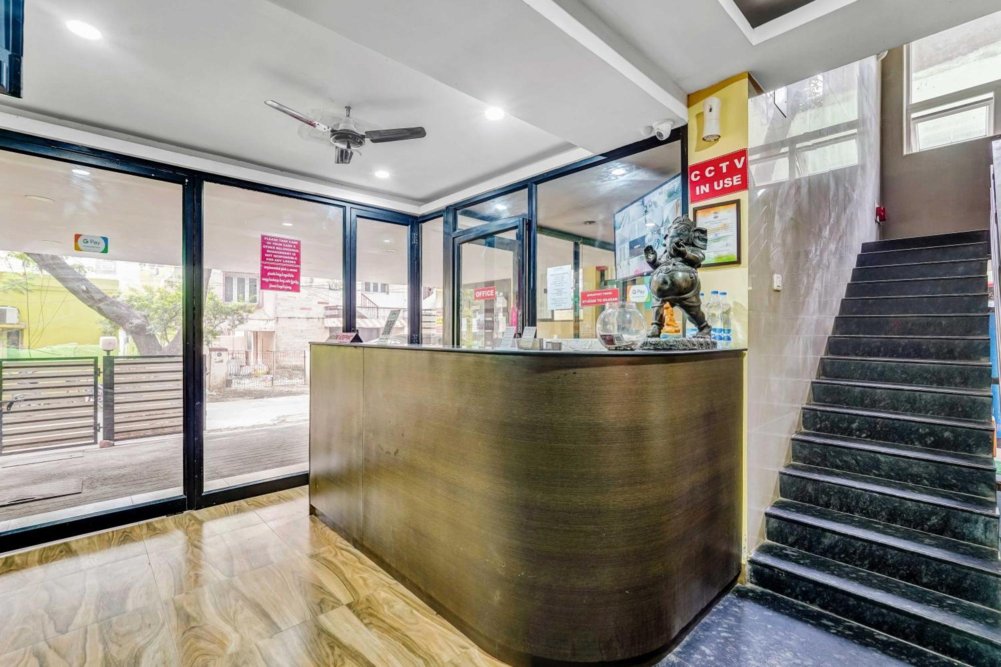 Season 4 Residences: Tech Hub Convenience In Thiruvanmiyur 2* Chennai