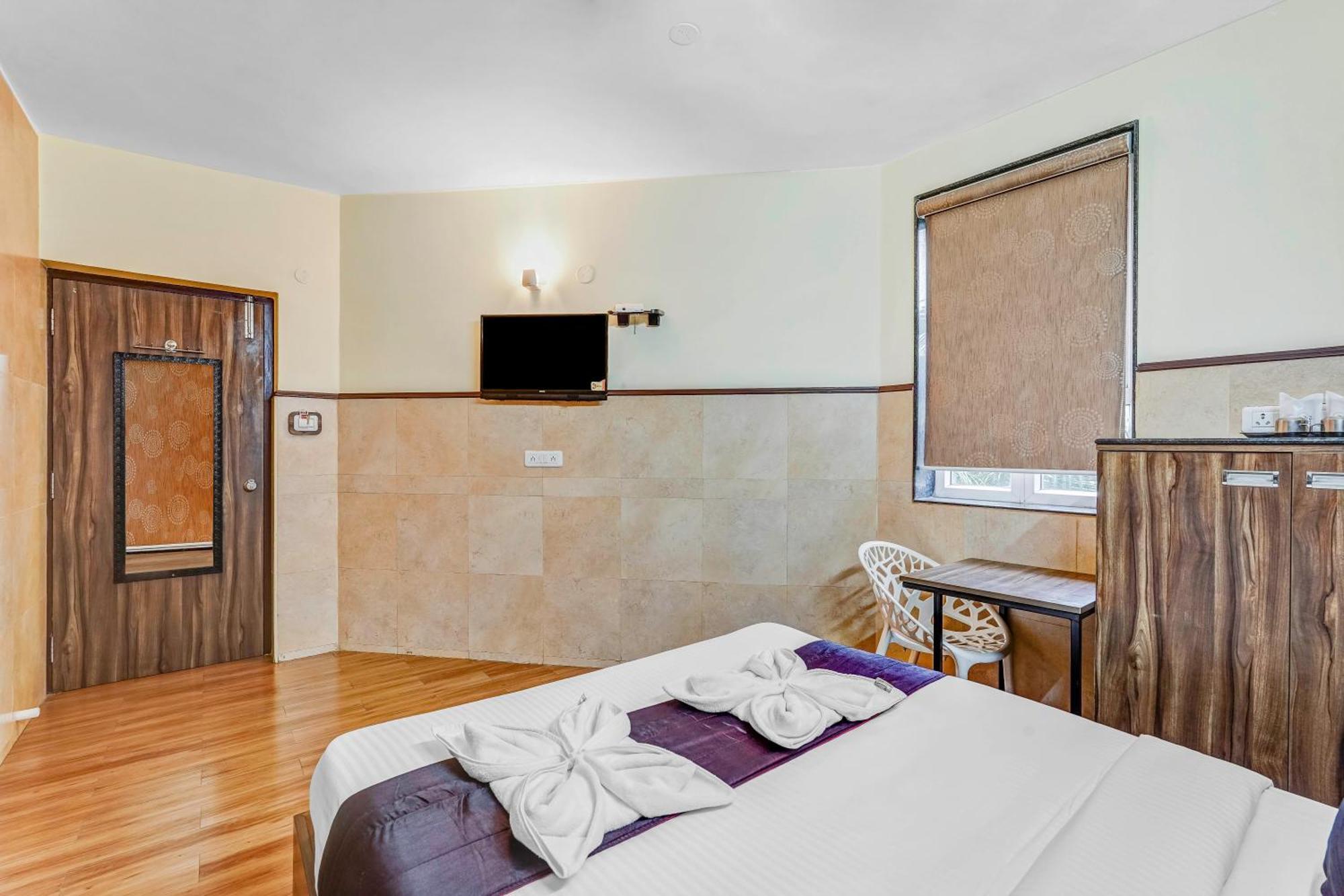 Season 4 Residences - Nungambakkam Near Us Consulate, Apollo Hospital, Shankar Nethralaya Hotel