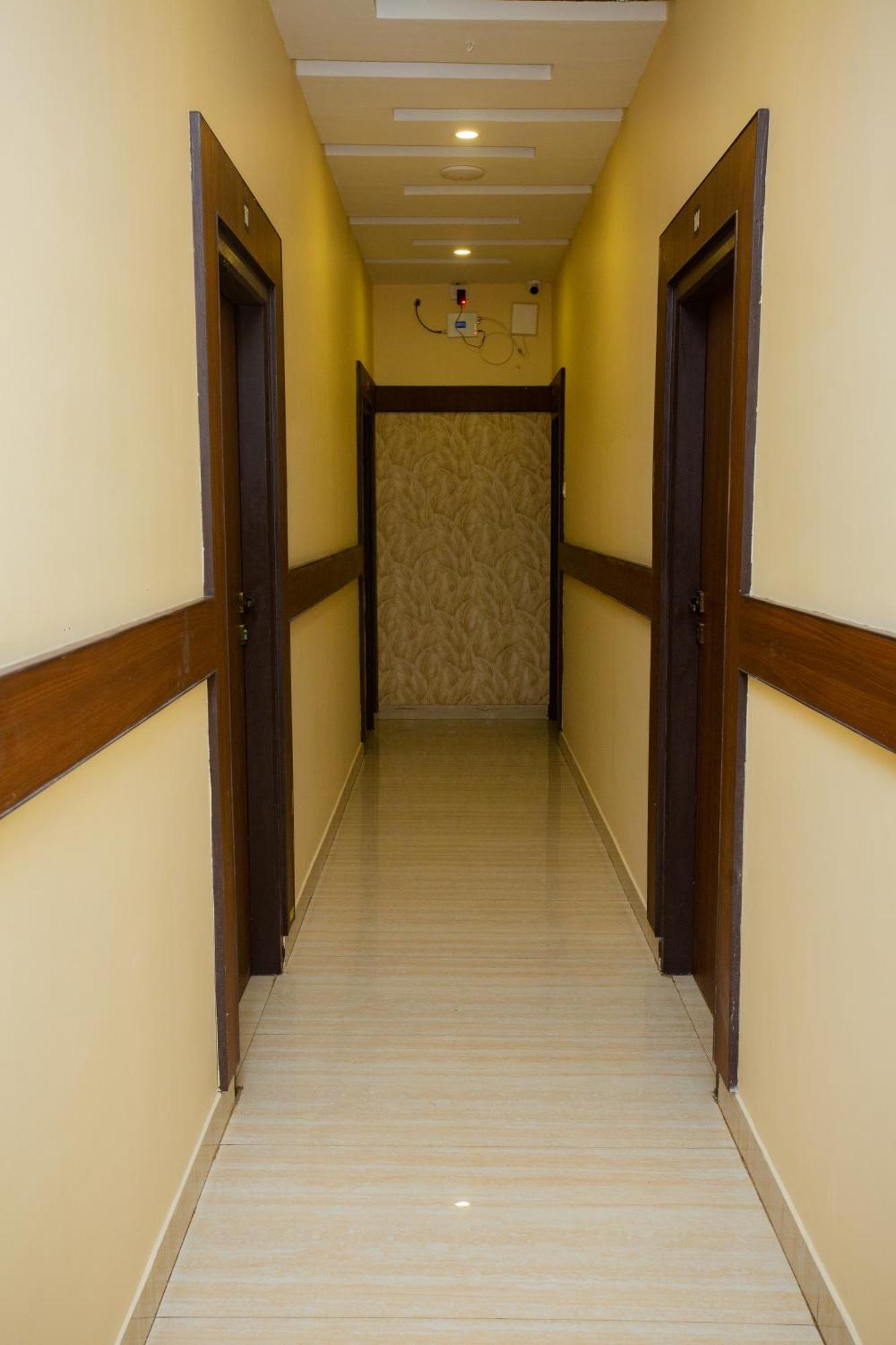 Pondok The Park Avenue - Business Class Near Railway Station Periyamet *