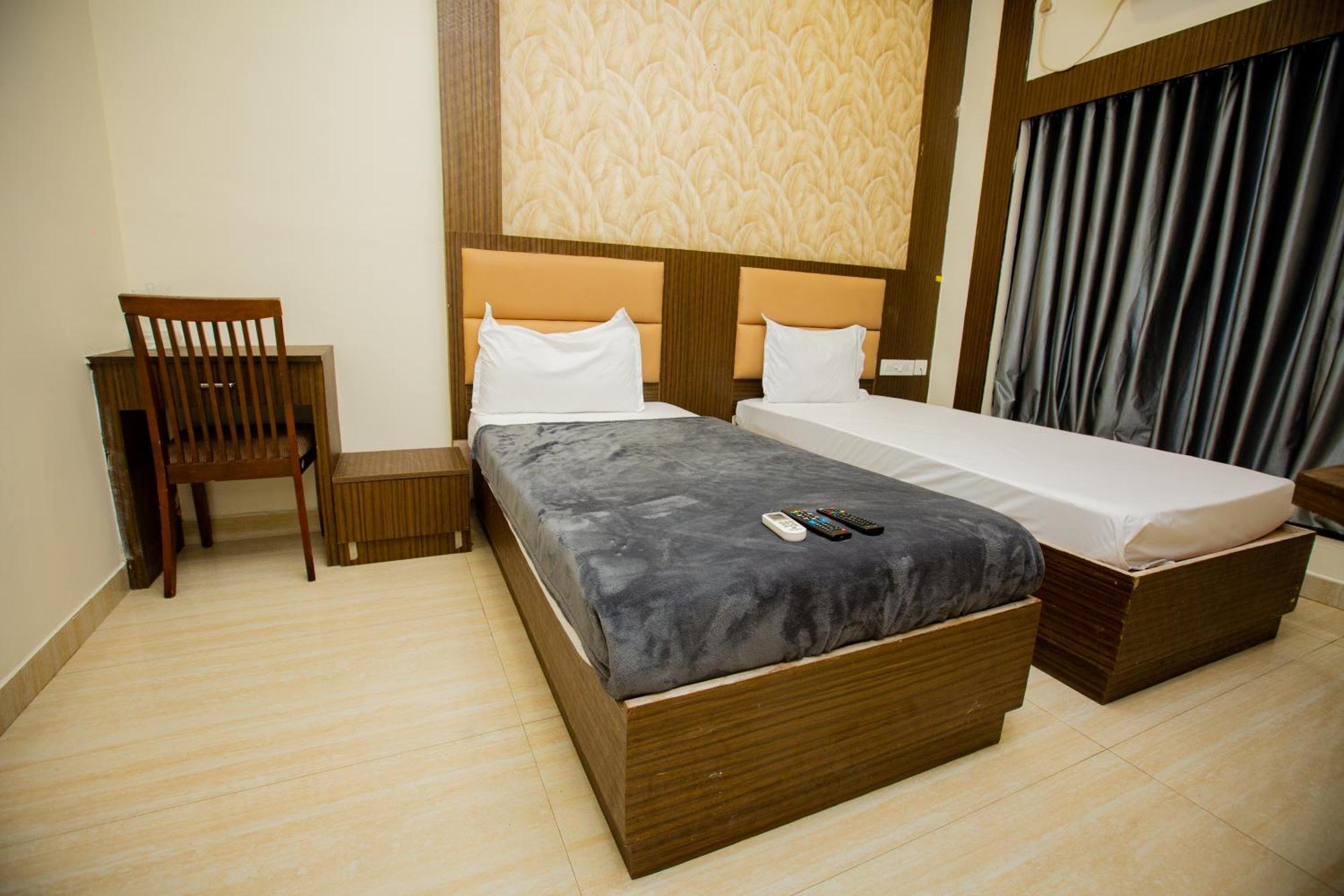 The Park Avenue - Business Class Near Railway Station Periyamet Pondok Chennai