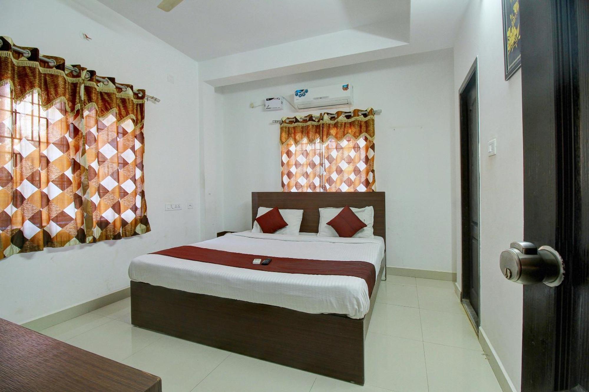 Hotel O The Mangrove Wood Residency Hotel 3*