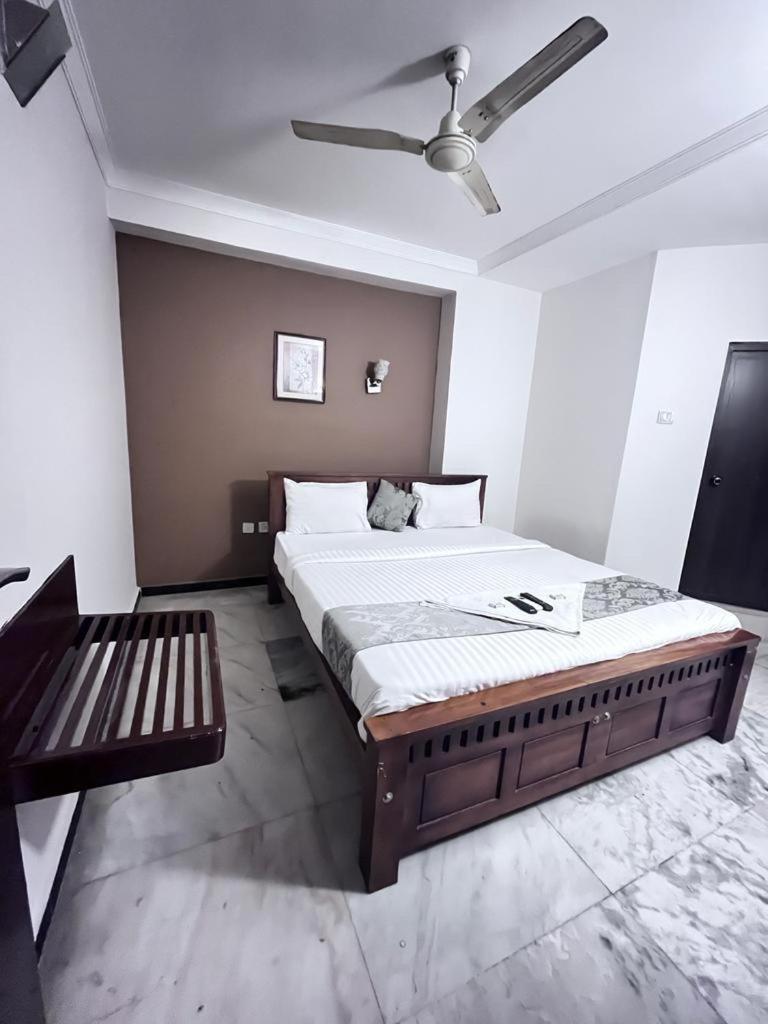 Hotel Le Grace Annasalai Chennai