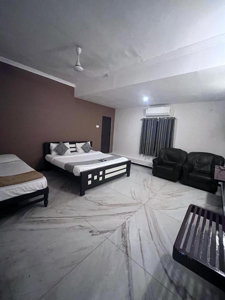 Hotel Le Grace Annasalai Chennai