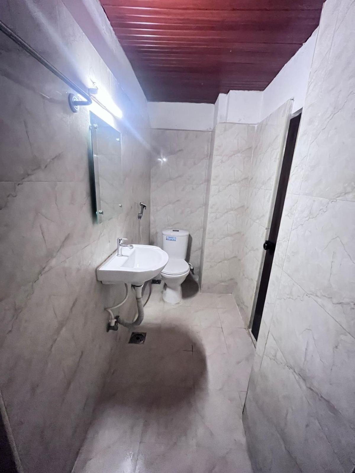 Hotel Le Grace Annasalai *