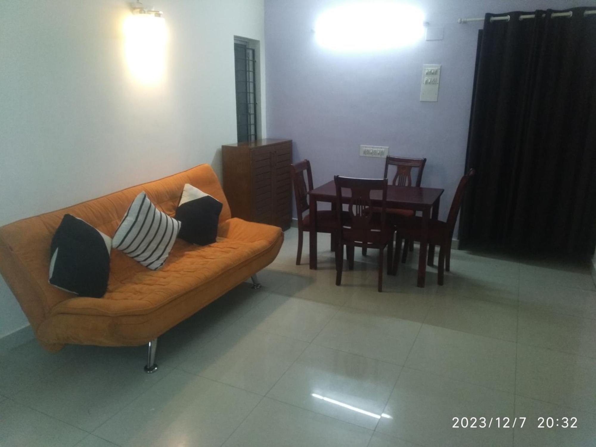 Royale Seaward Supreme Guest house *
