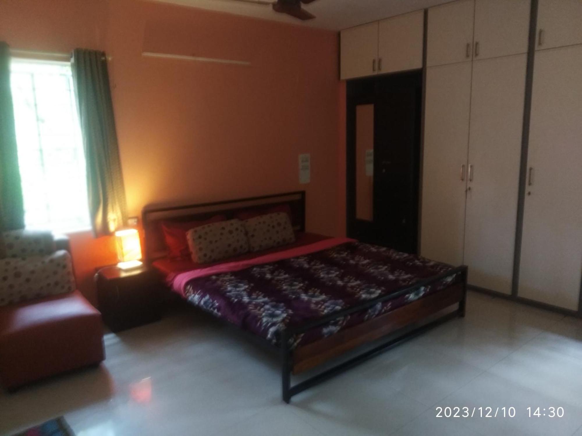 Royale Seaward Service Apartment