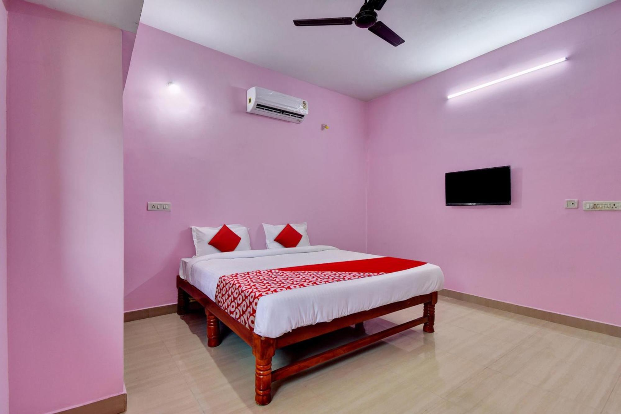 Hotel S P Stay's 4*