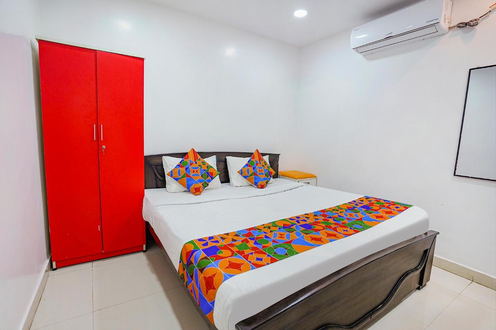 Hotel Fabexpress Lloyds I - Nr Korea Embassy 3*