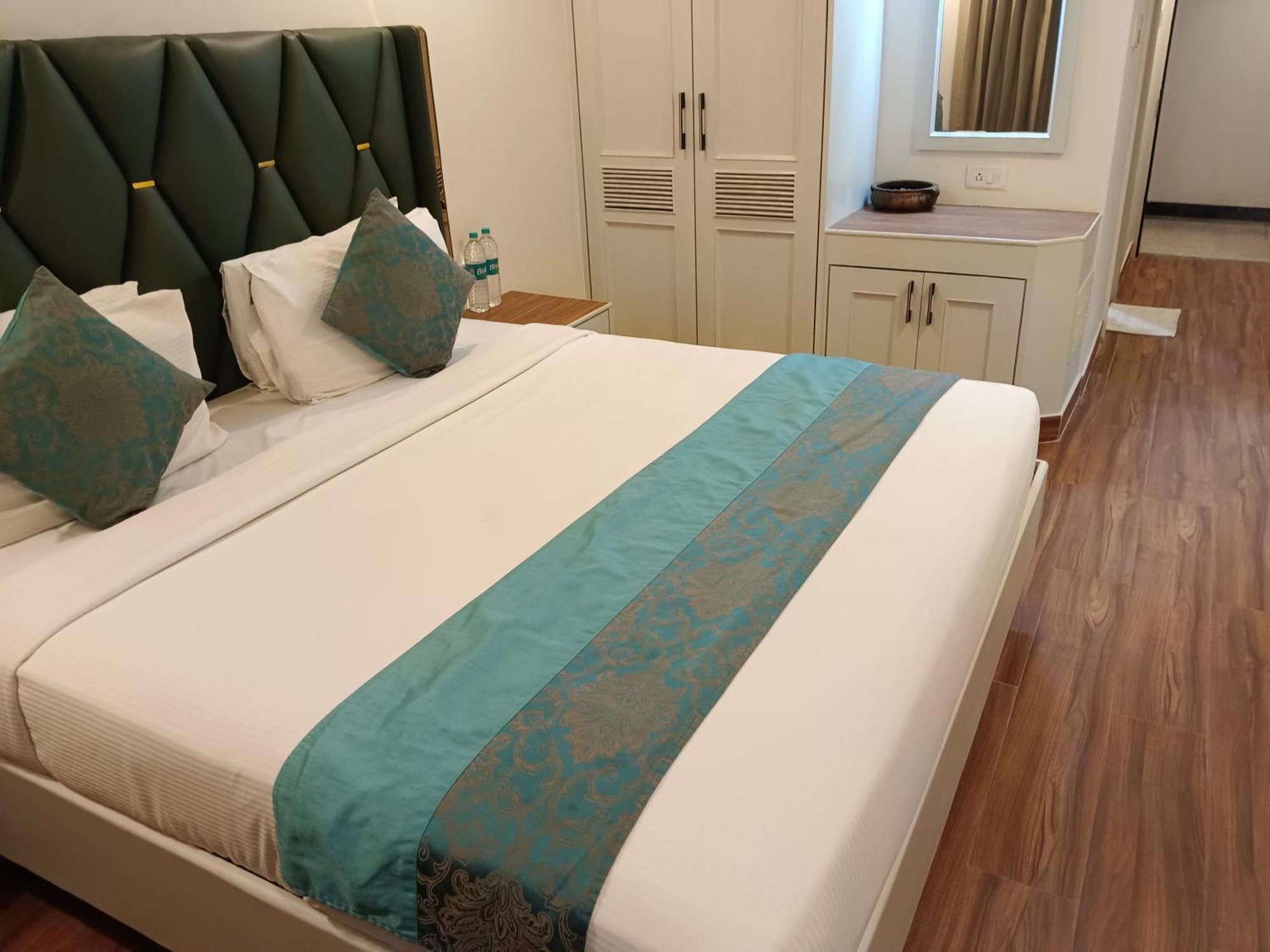 Grand Hotel