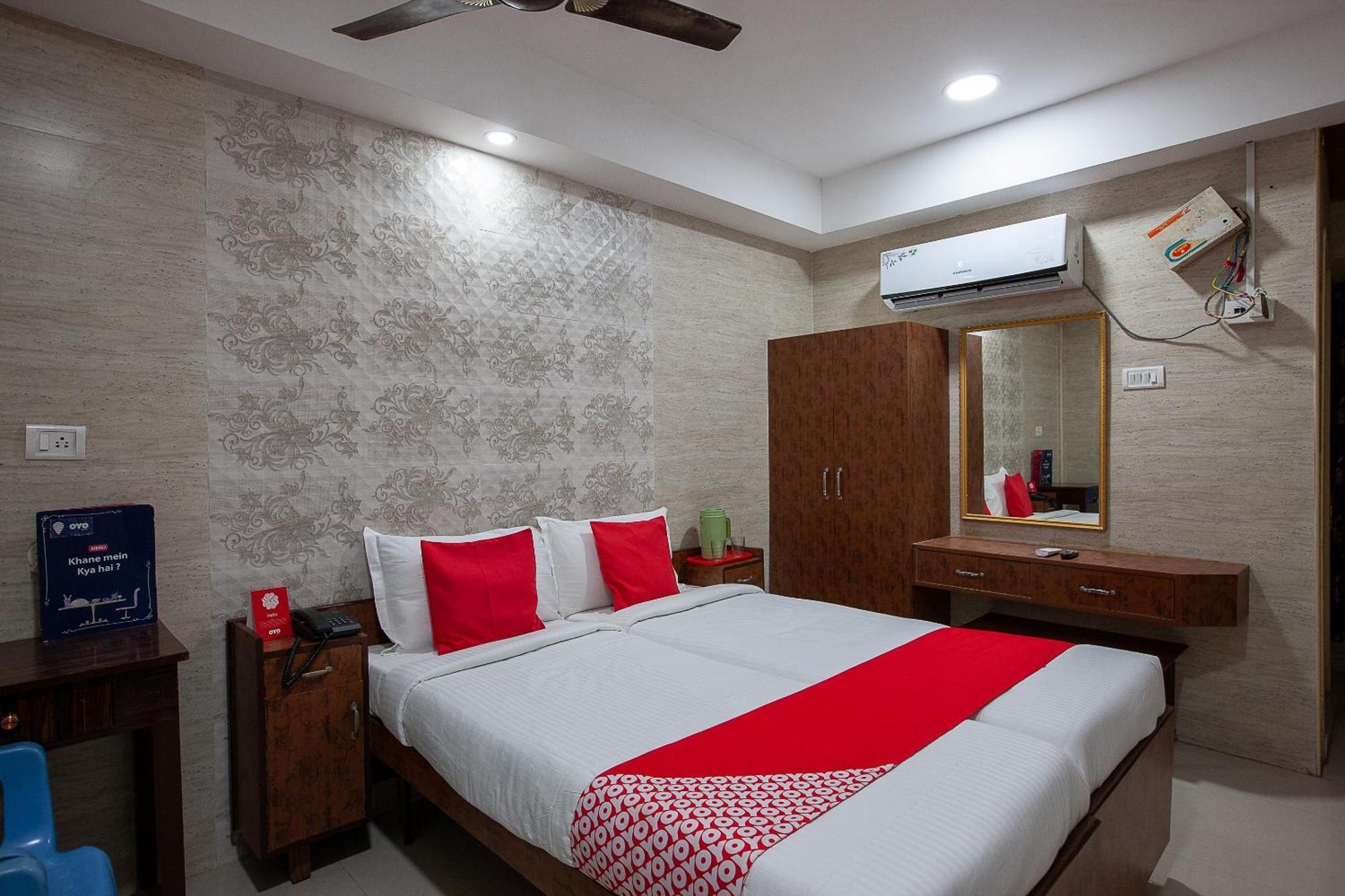 Hotel Collection O Sudha Near Sangam Cinemas 3*
