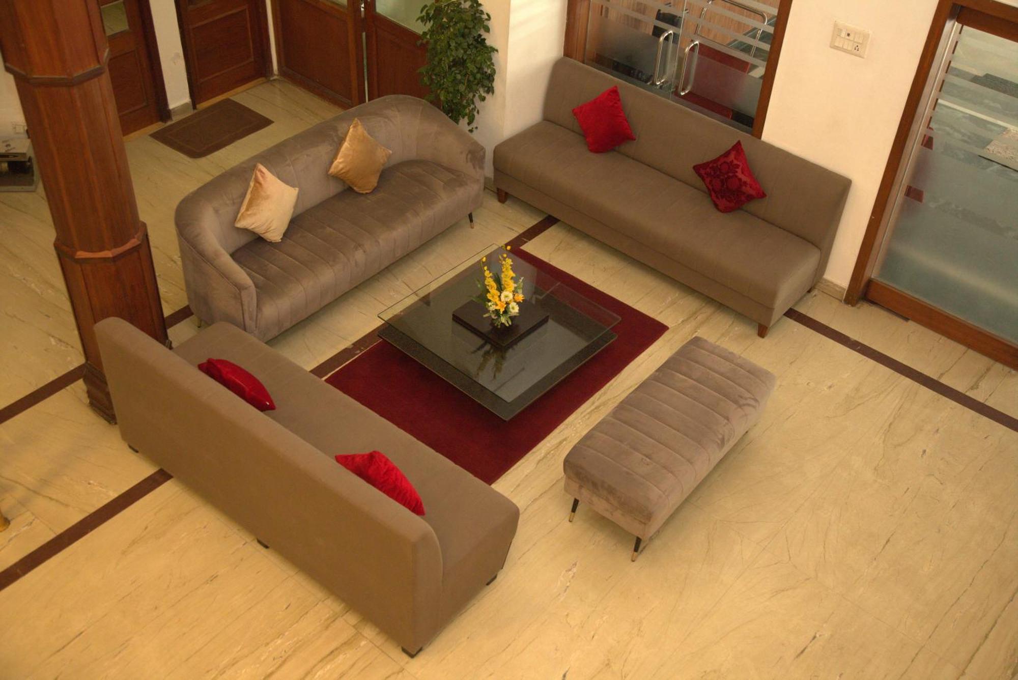 Hotel Kings Egmore 3*