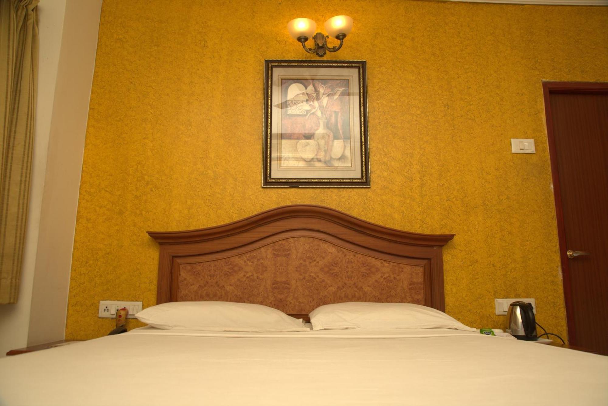 Kings Egmore Hotel 3*