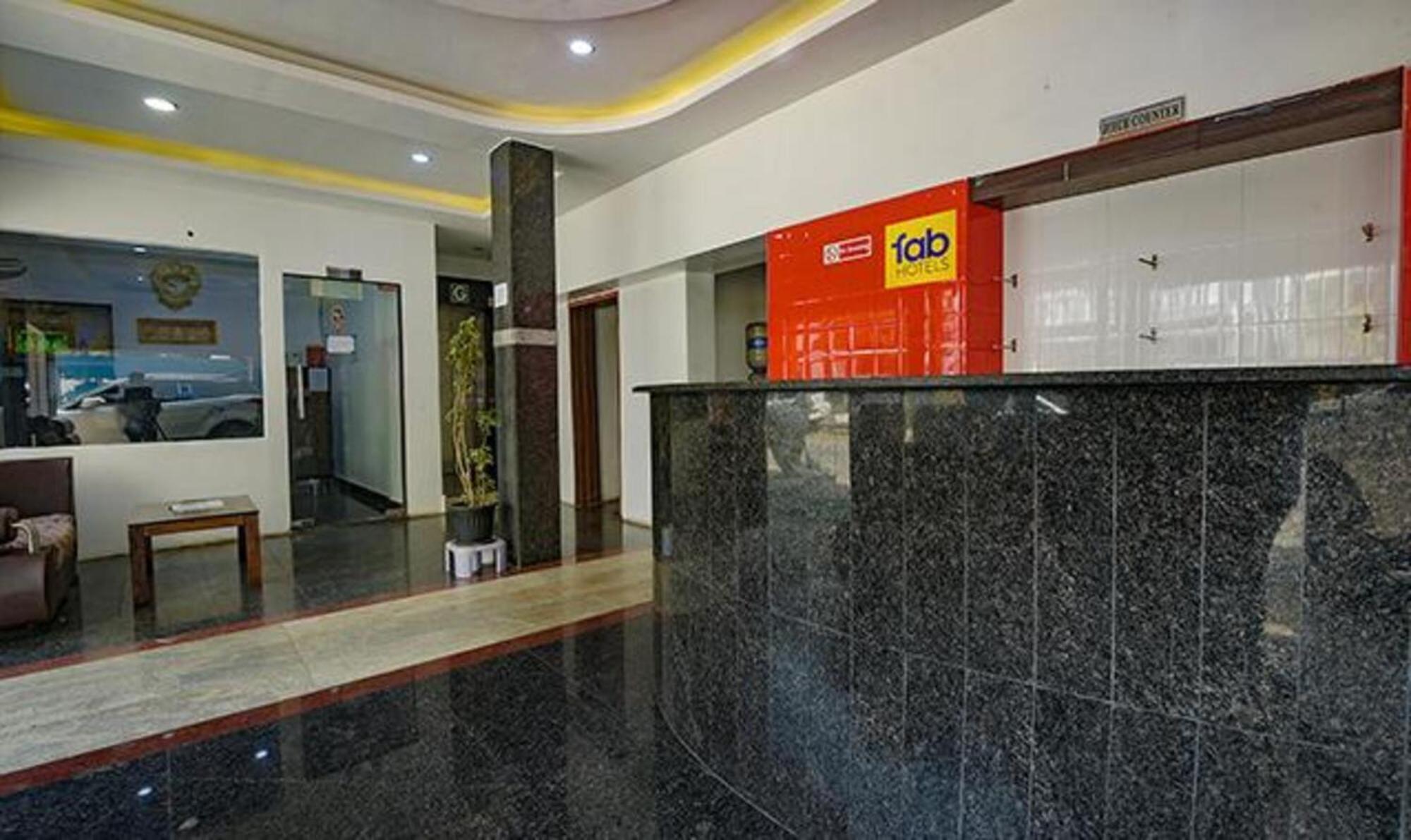 Hotel Fabexpress Lloyds - T Nagar 3*
