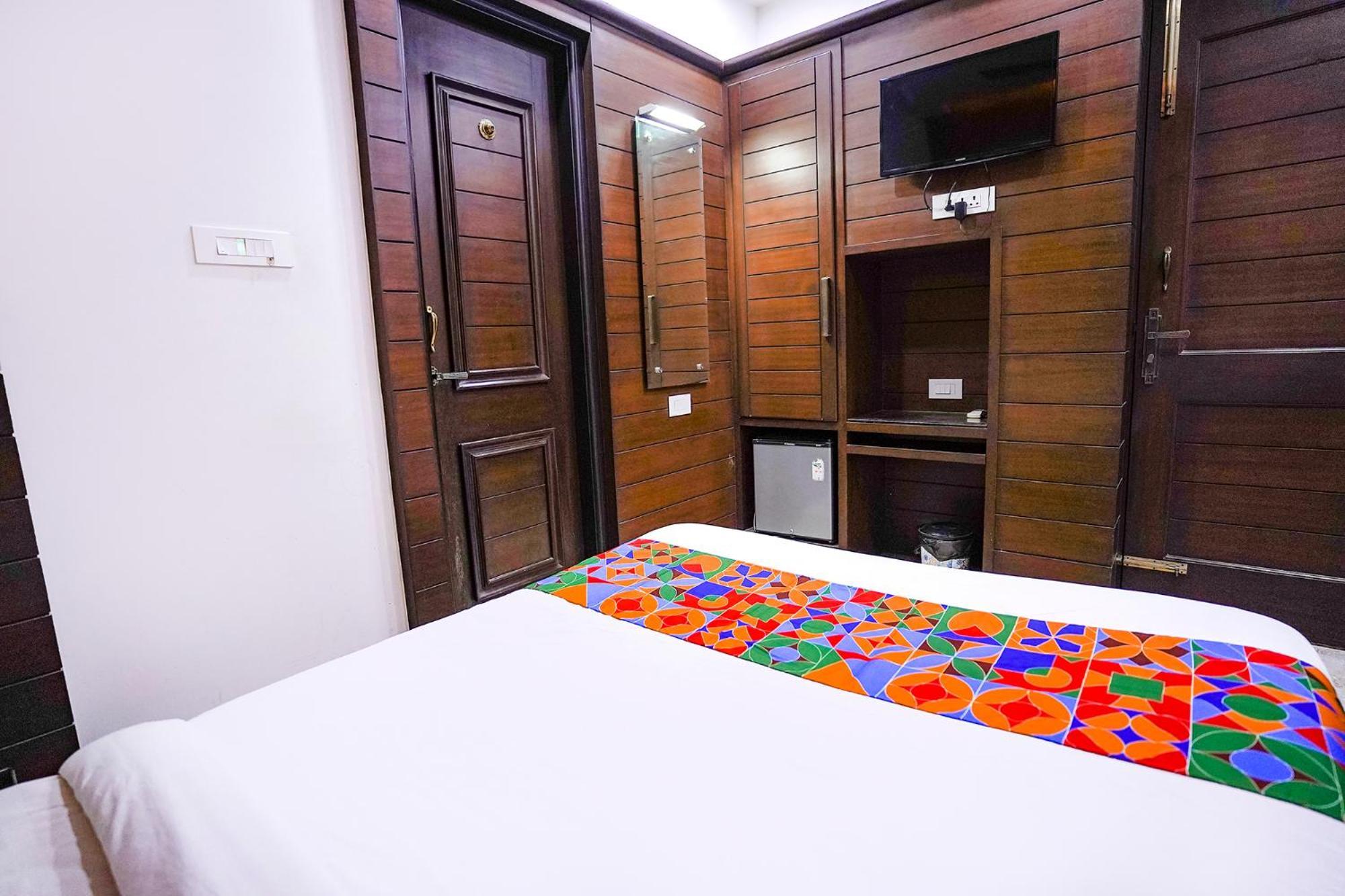 Hotel Fabhotel Sai Residency - Nr Tambaram Railway Station