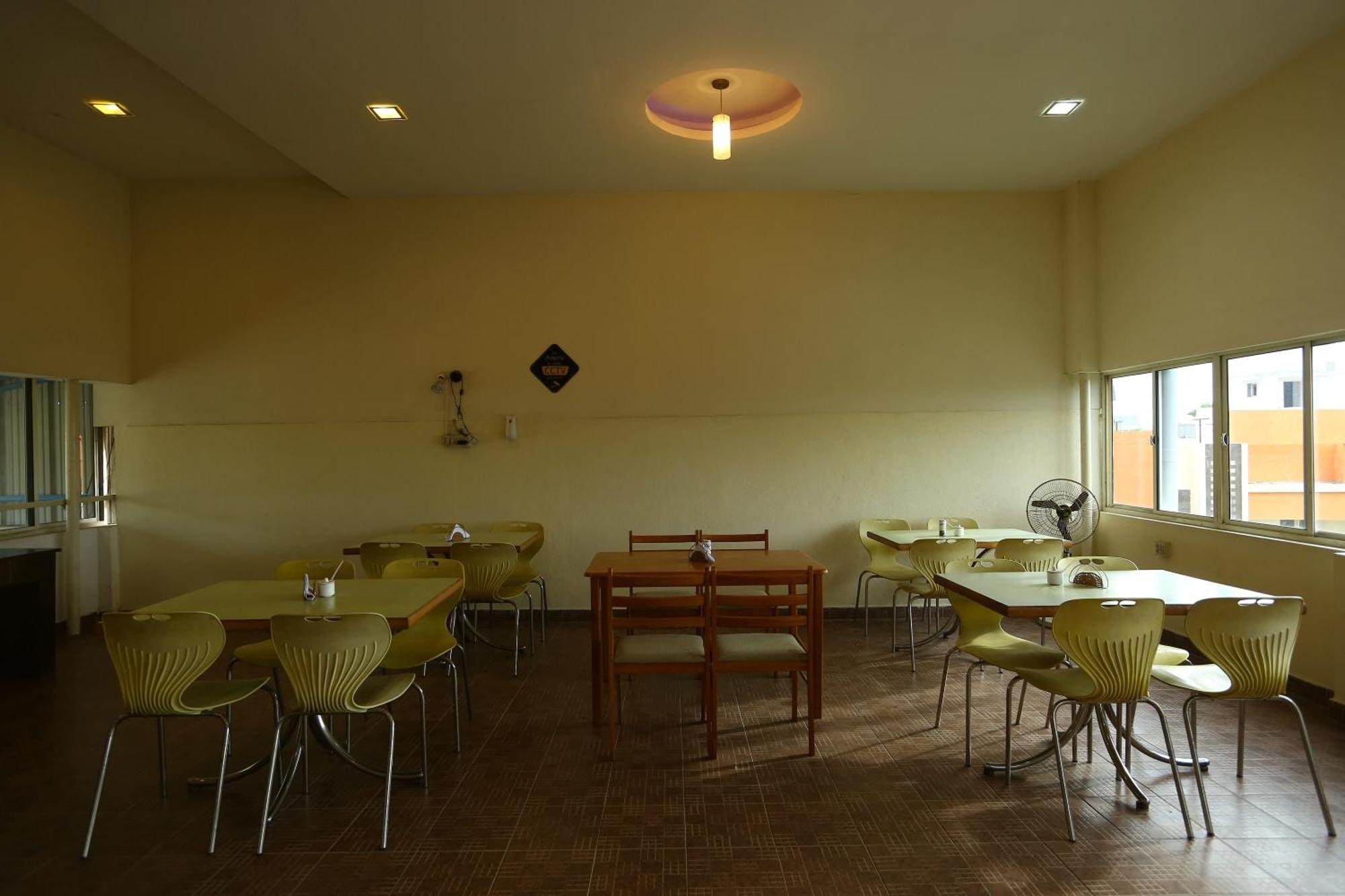 Capital O J Service Hotel Chennai