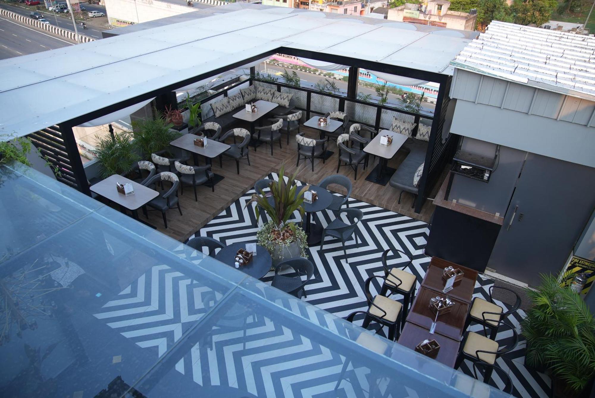 Hotel Srr Grand