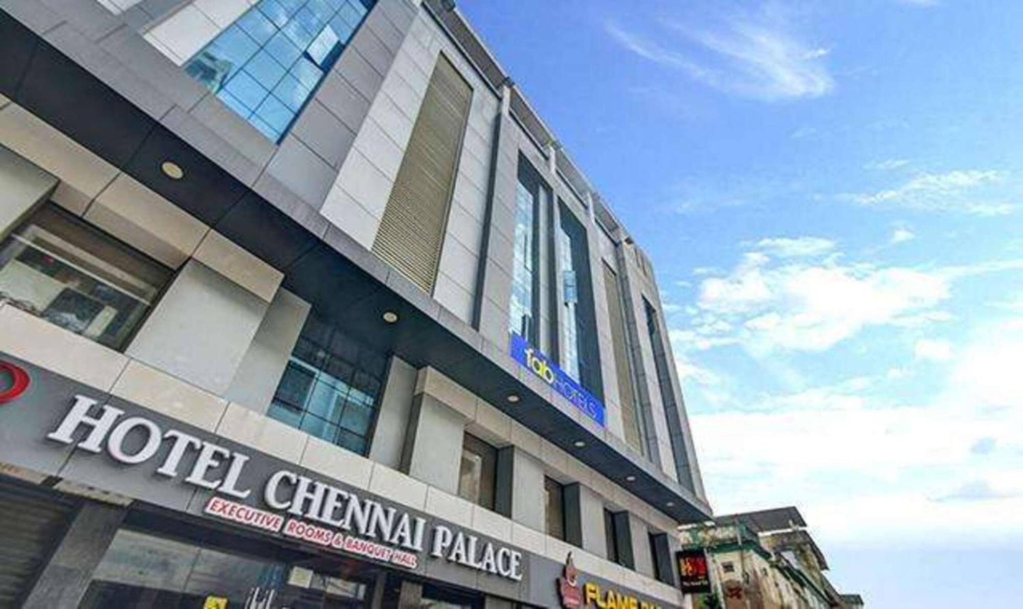 Fabhotel Palace - Nr Railway Station Hotel