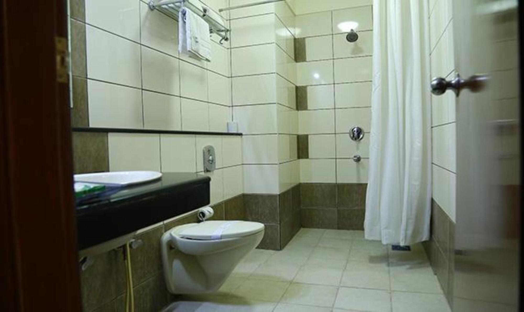 Fabhotel Prime Deluxe Hotel Chennai