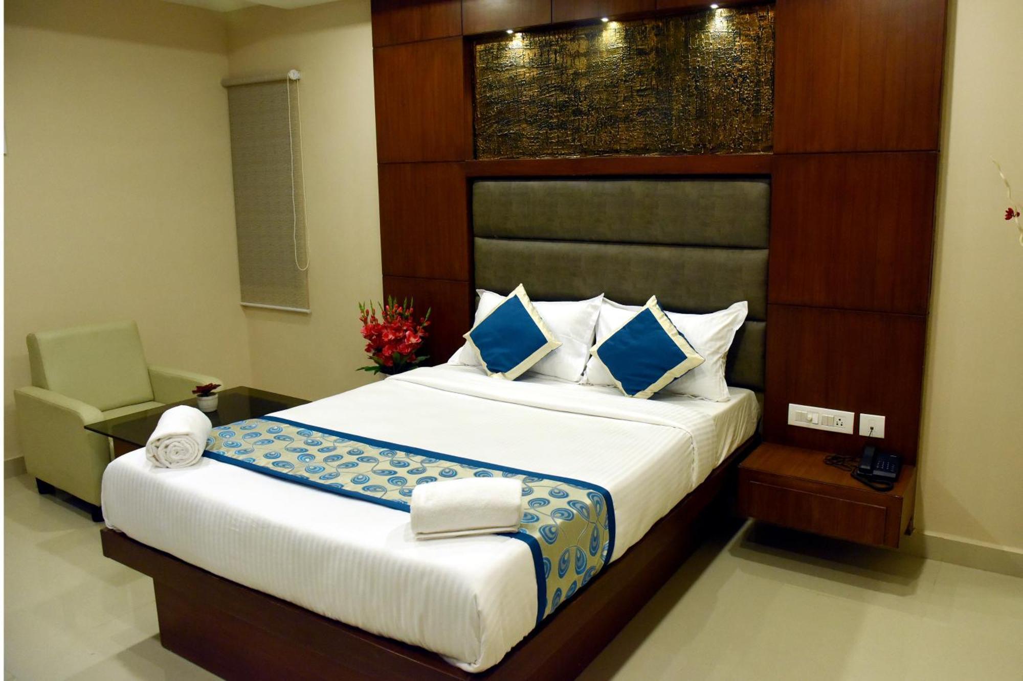 The Hydel Park - Business Class - Near Railway Station