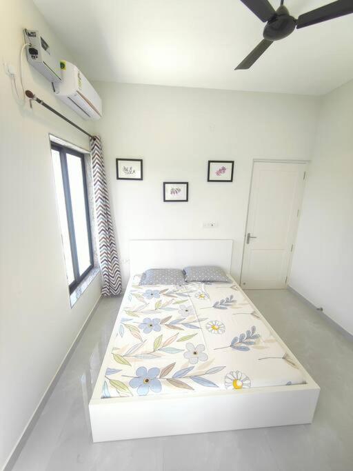 Happy 3bhk - Muttukadu Ecr Apartment *