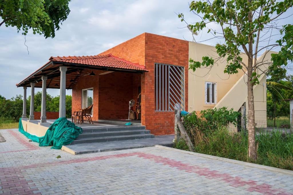 In Uthramerur Holiday home *