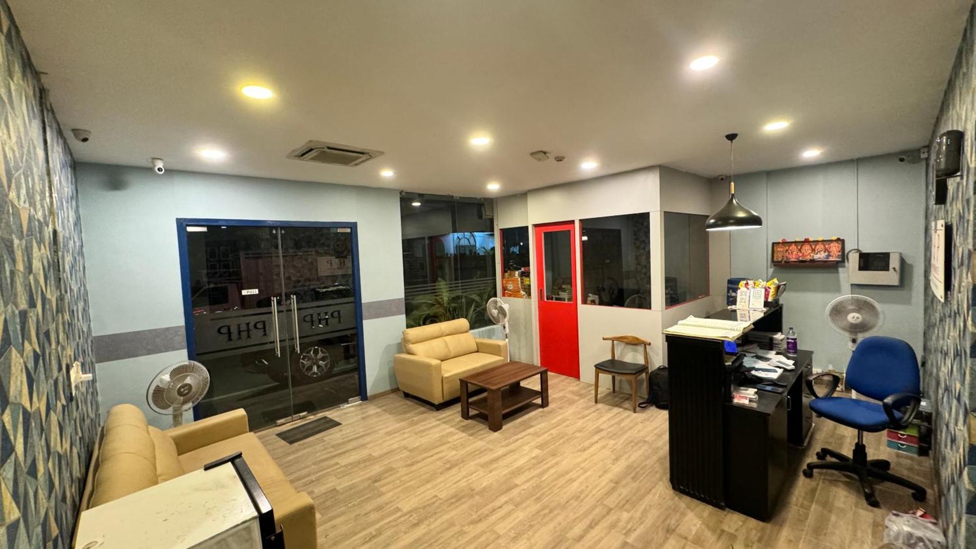 Php Boutique Townhouse Hotel 3*