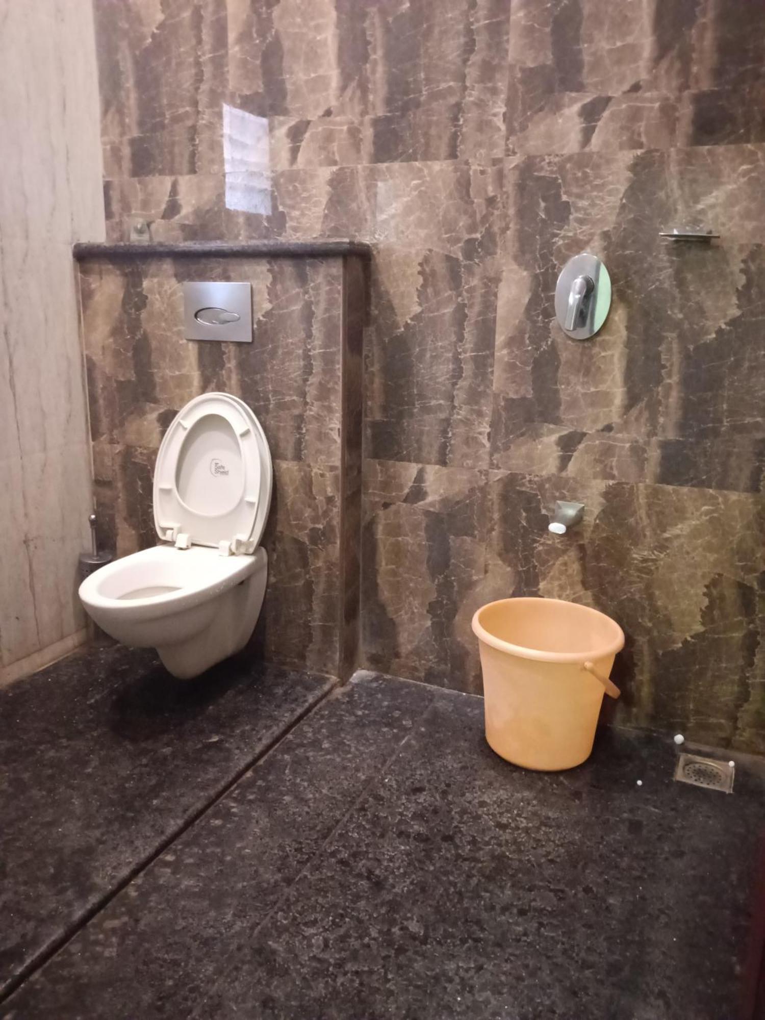 Iris Comfort 2* Chennai