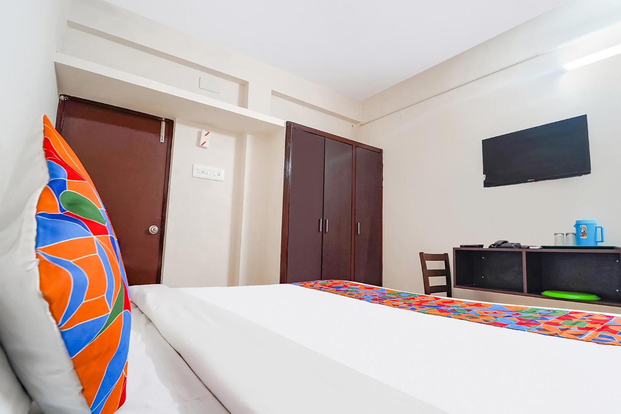 Fabexpress Epic Residency - Nr Dlf It Park & Trade Center Hotel Chennai
