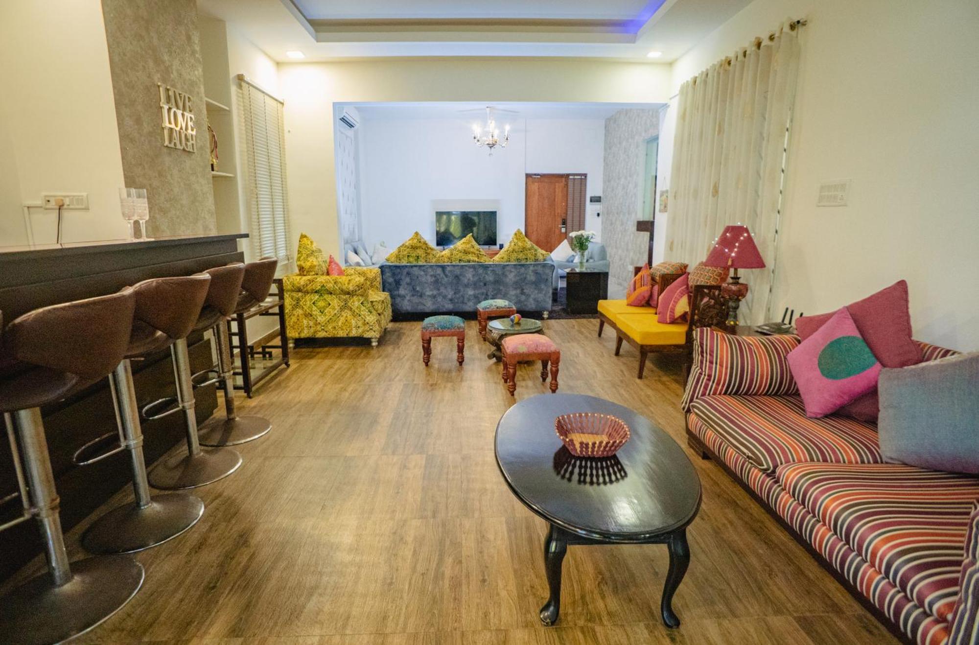 Hospedagem domiciliar The White House Opp Park Hyatt Chennai