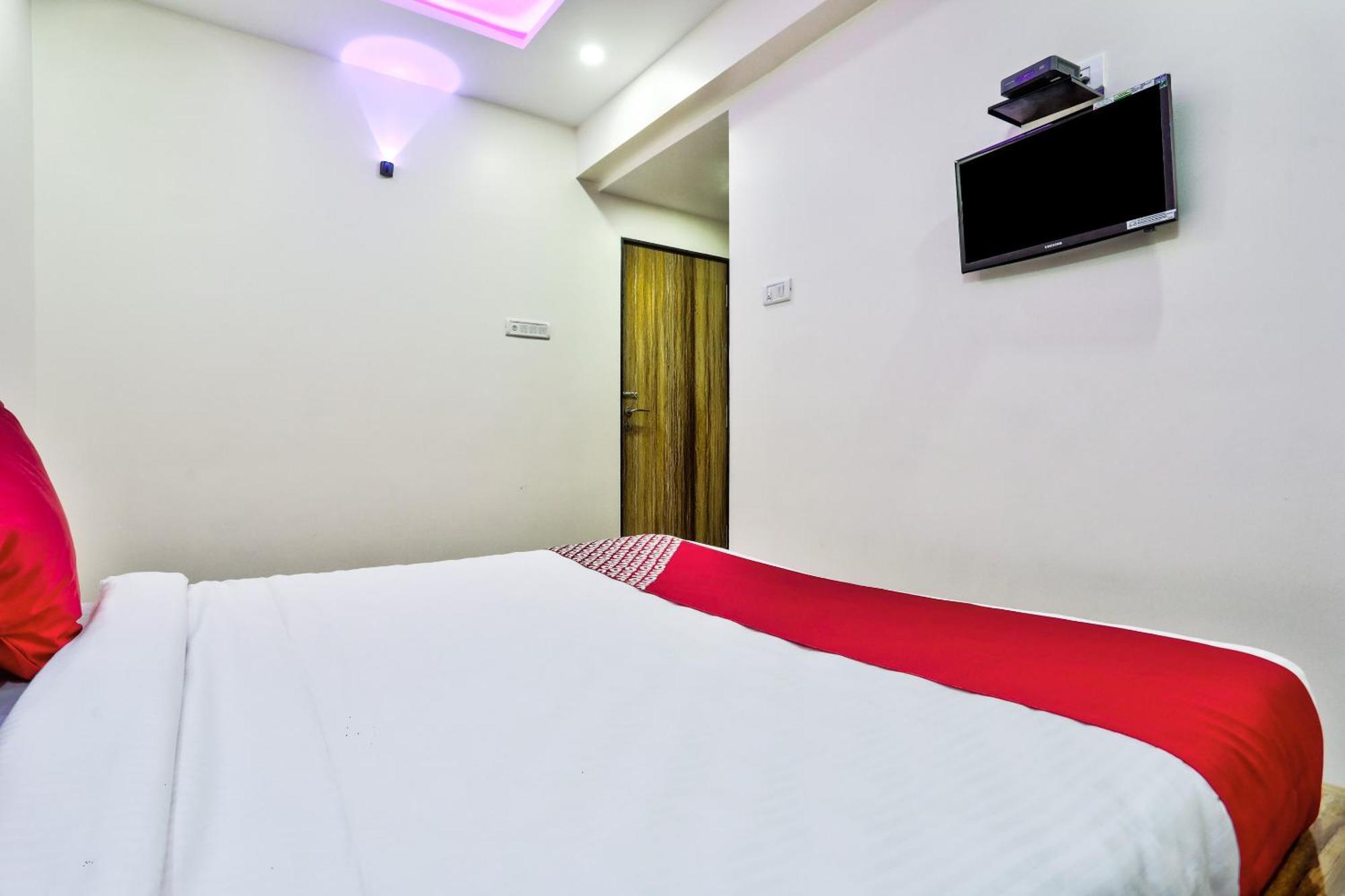 Hotel Oyo Manvaar 4*